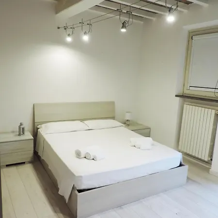 Atena - Casa Indipendente E Romantica Anche A Apartment *